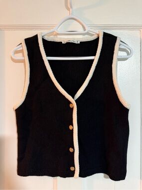 Abercrombie & Fitch Black Sleeveless Button-Front Knit Vest with White Trim